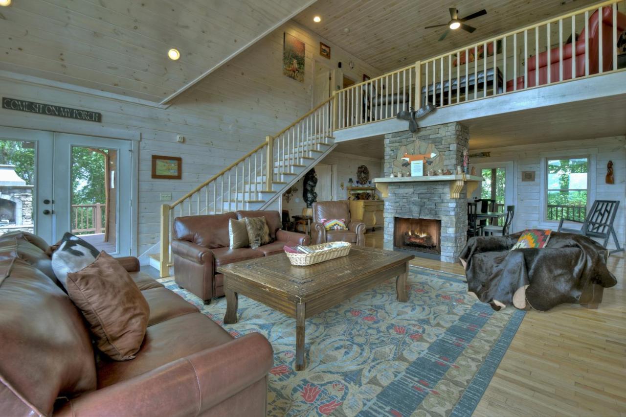 Вилла Champagne Chalet - Cuddleup Morganton Экстерьер фото