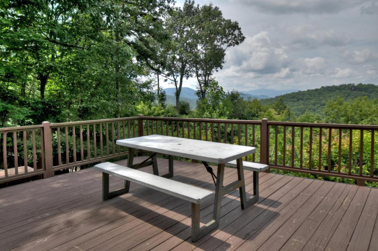 Вилла Champagne Chalet - Cuddleup Morganton Экстерьер фото