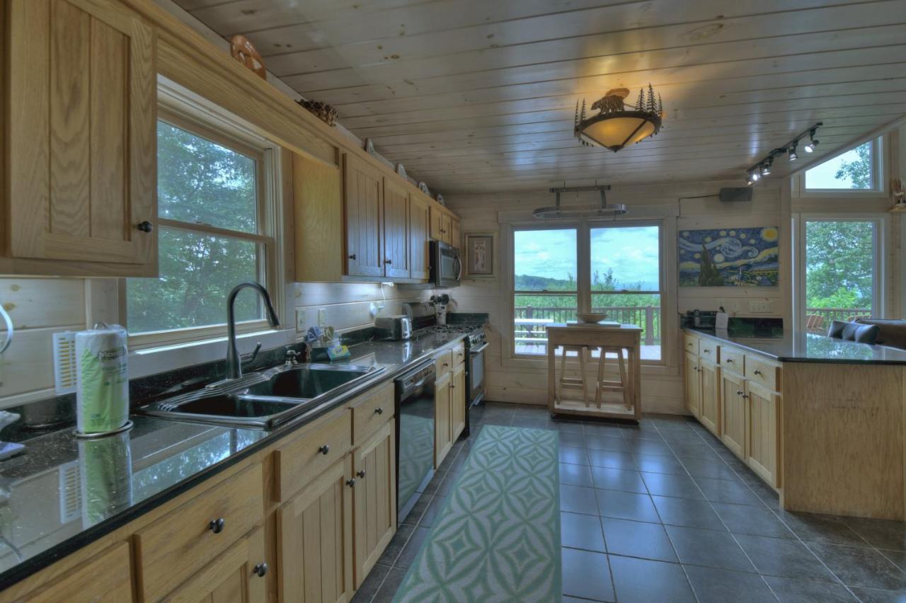 Вилла Champagne Chalet - Cuddleup Morganton Экстерьер фото