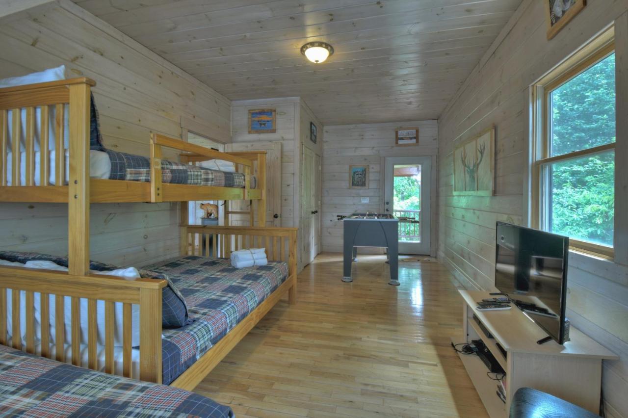 Вилла Champagne Chalet - Cuddleup Morganton Экстерьер фото