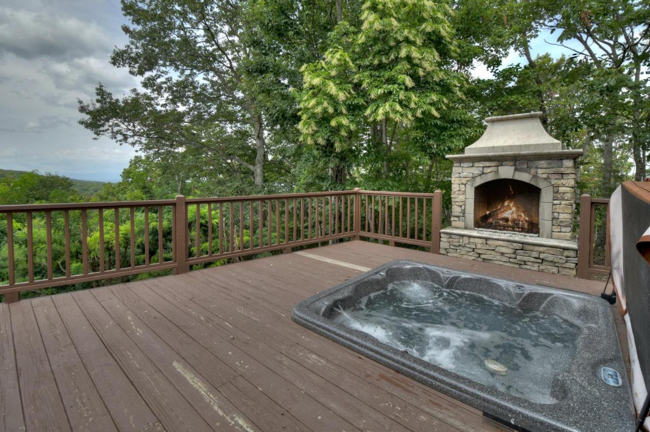 Вилла Champagne Chalet - Cuddleup Morganton Экстерьер фото