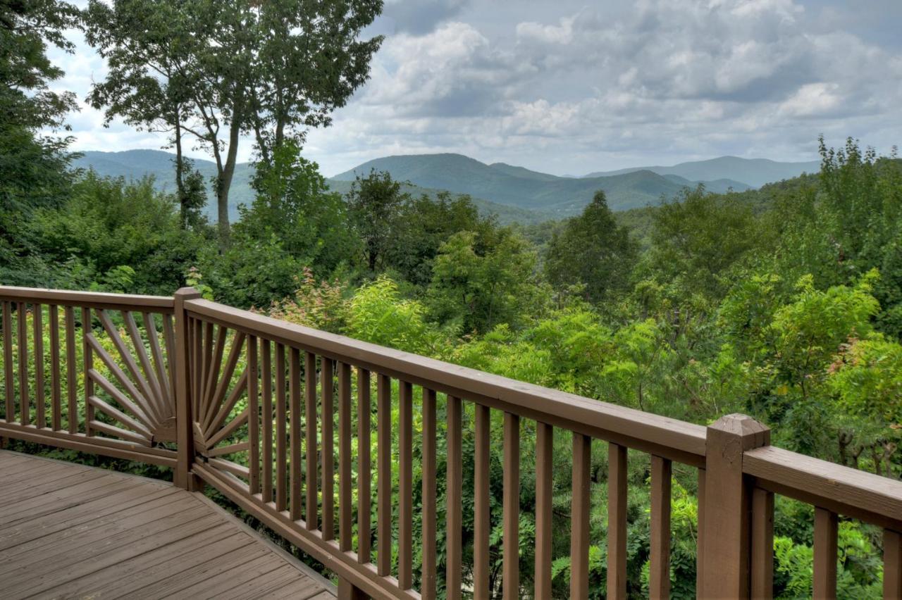 Вилла Champagne Chalet - Cuddleup Morganton Экстерьер фото